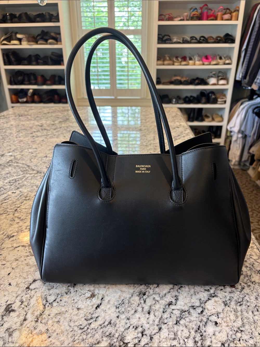 Balenciaga Bel Air Medium Black Leather Tote with Gold Hardware - Picture 5 of 12